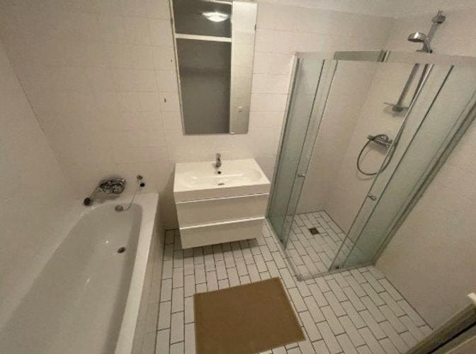 90 m² apartment with balcony in Vreewijk - Image 7