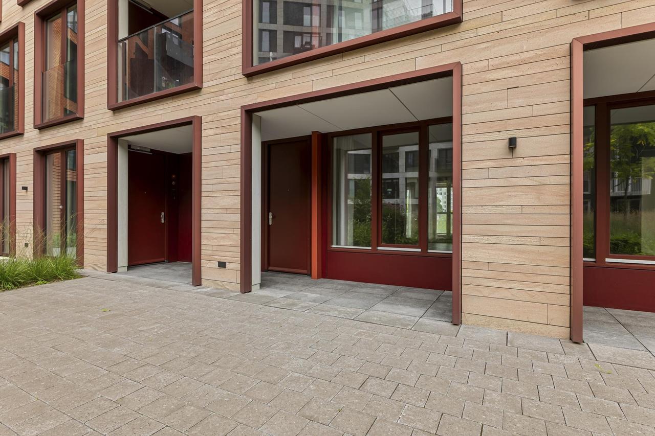 Gemeubileerd 3-kamerappartement met loggia - Afbeelding 23
