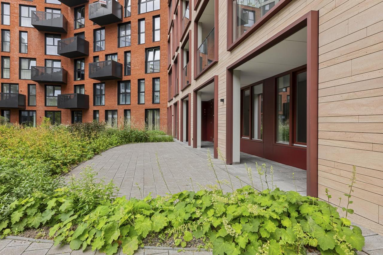 Gemeubileerd 3-kamerappartement met loggia - Afbeelding 24