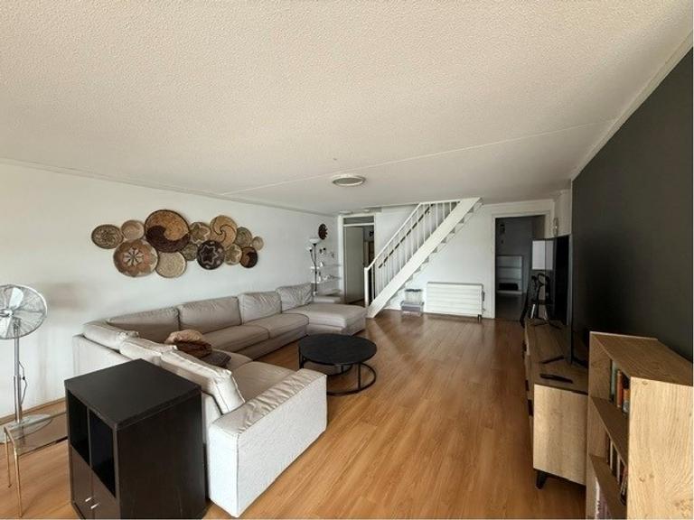 Furnished 3-Bedroom Apartment by Weerwater - Image 3