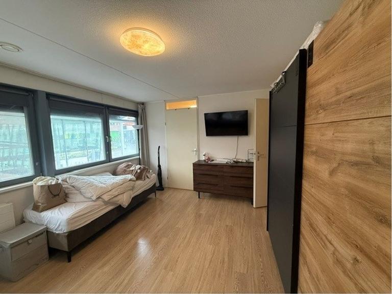 Furnished 3-Bedroom Apartment by Weerwater - Image 10