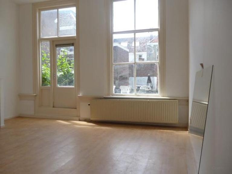Apartment with Roof Terrace in Central Leiden - Image 2