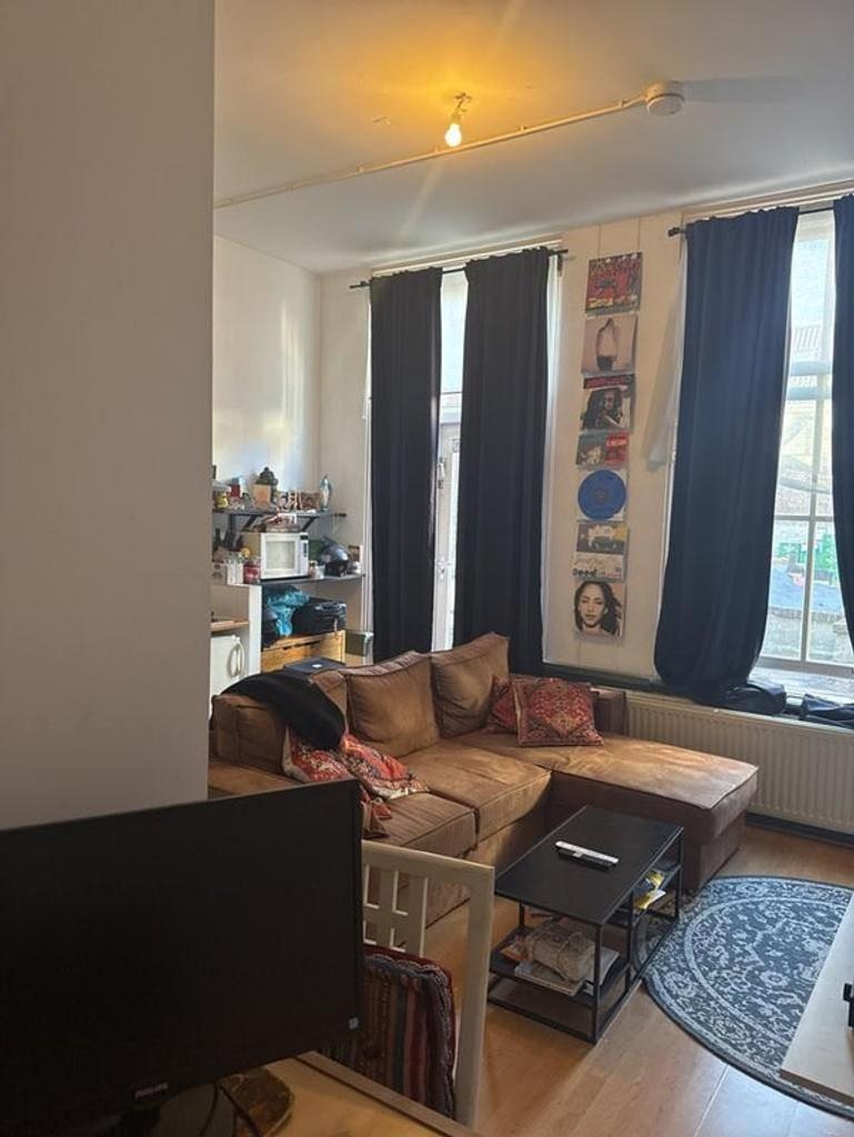 Apartment with Roof Terrace in Central Leiden - Image 3
