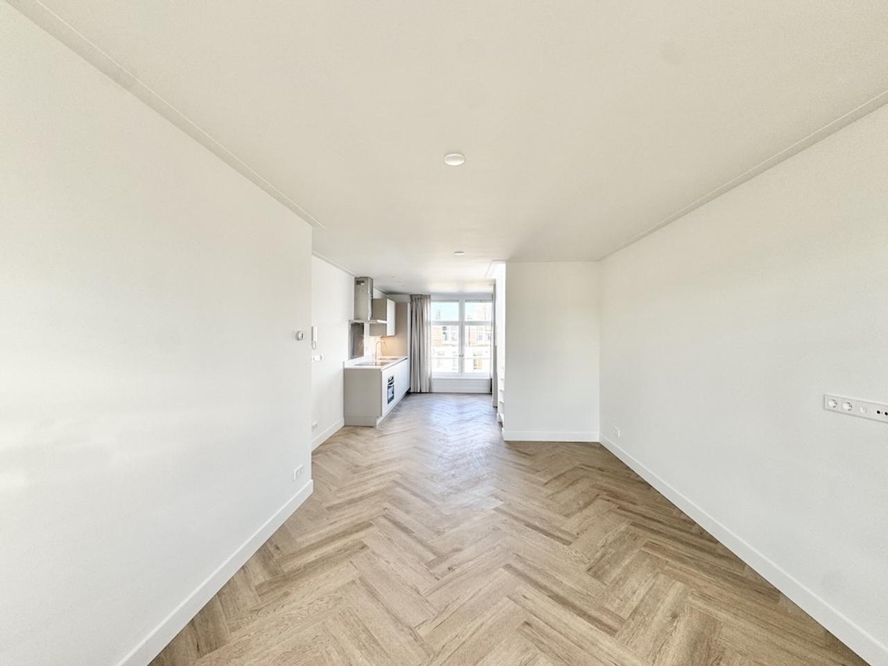 77 m² with large roof terrace on Overtoom - Image 6