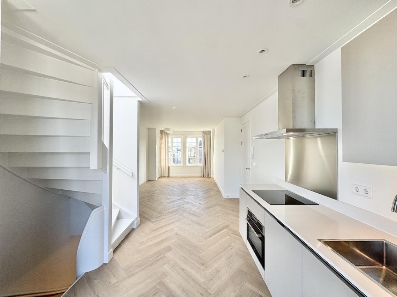 77 m² with large roof terrace on Overtoom - Image 7