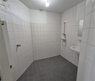 Available immediately: 2-room apartment on 6th floor - Image 5