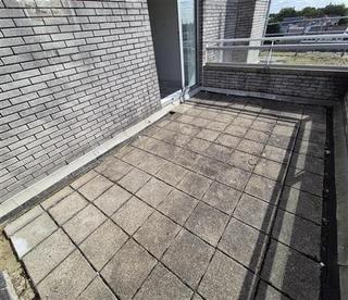 Available immediately: 2-room apartment on 6th floor - Image 6
