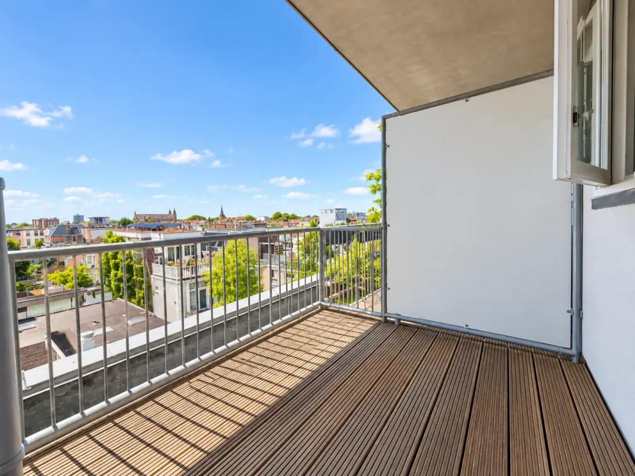 52 m² apartment with balcony in Valkenbos - Image 2