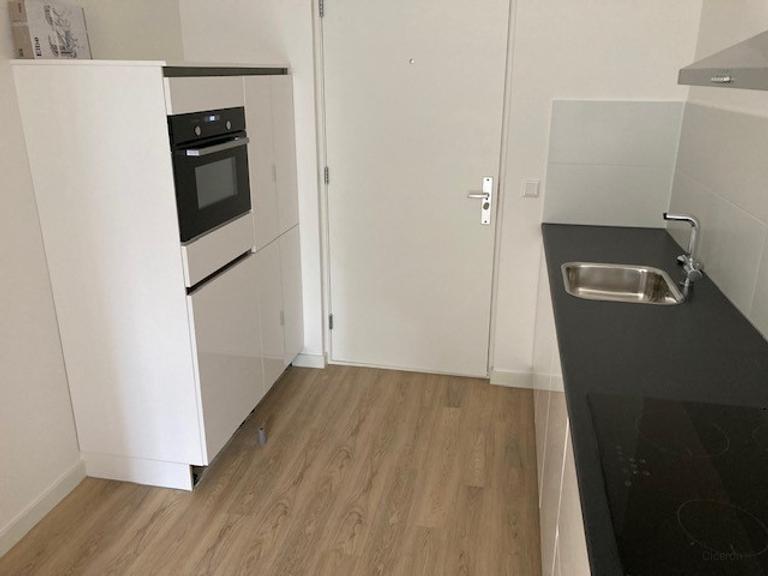 47 m² Apartment with Storage in City Centre - Image 7