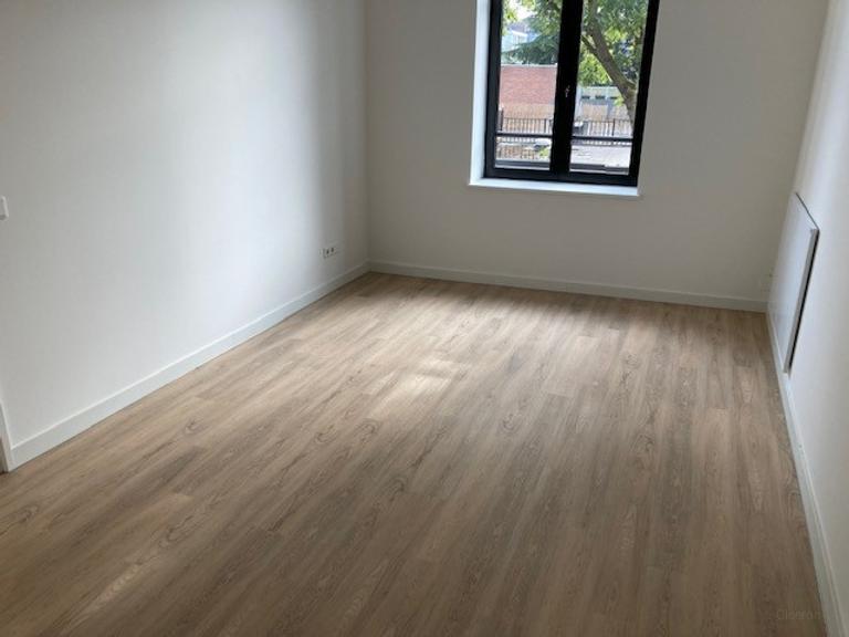 47 m² Apartment with Storage in City Centre - Image 12