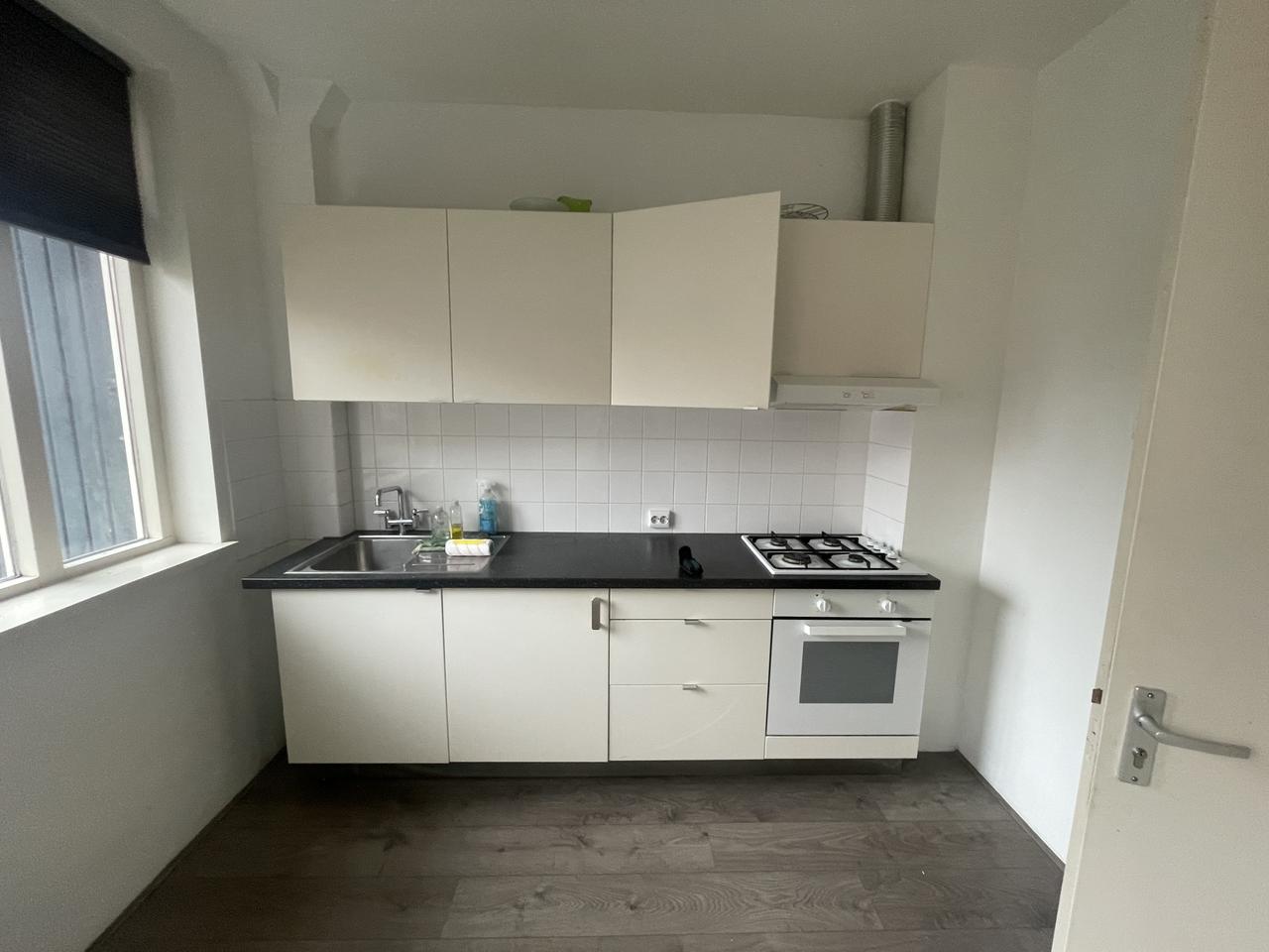 Studentenkamer van 21 m² met balkon - Afbeelding 3