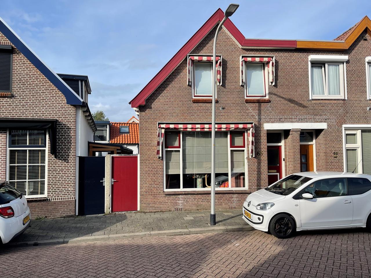 Gemeubileerde woning met tuin in Katwijk - Afbeelding 1