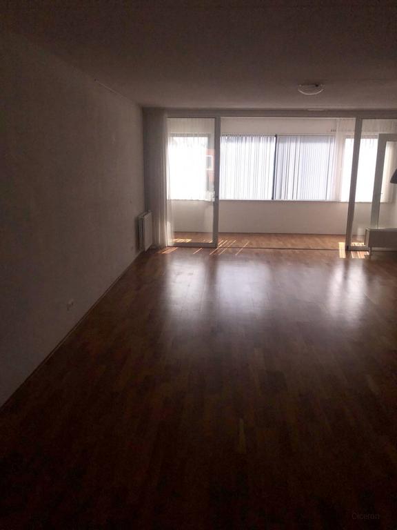 116 m² apartment with 4 bedrooms - Image 9