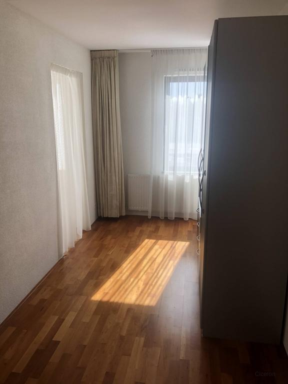 116 m² apartment with 4 bedrooms - Image 14
