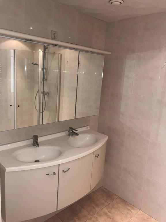 116 m² apartment with 4 bedrooms - Image 19