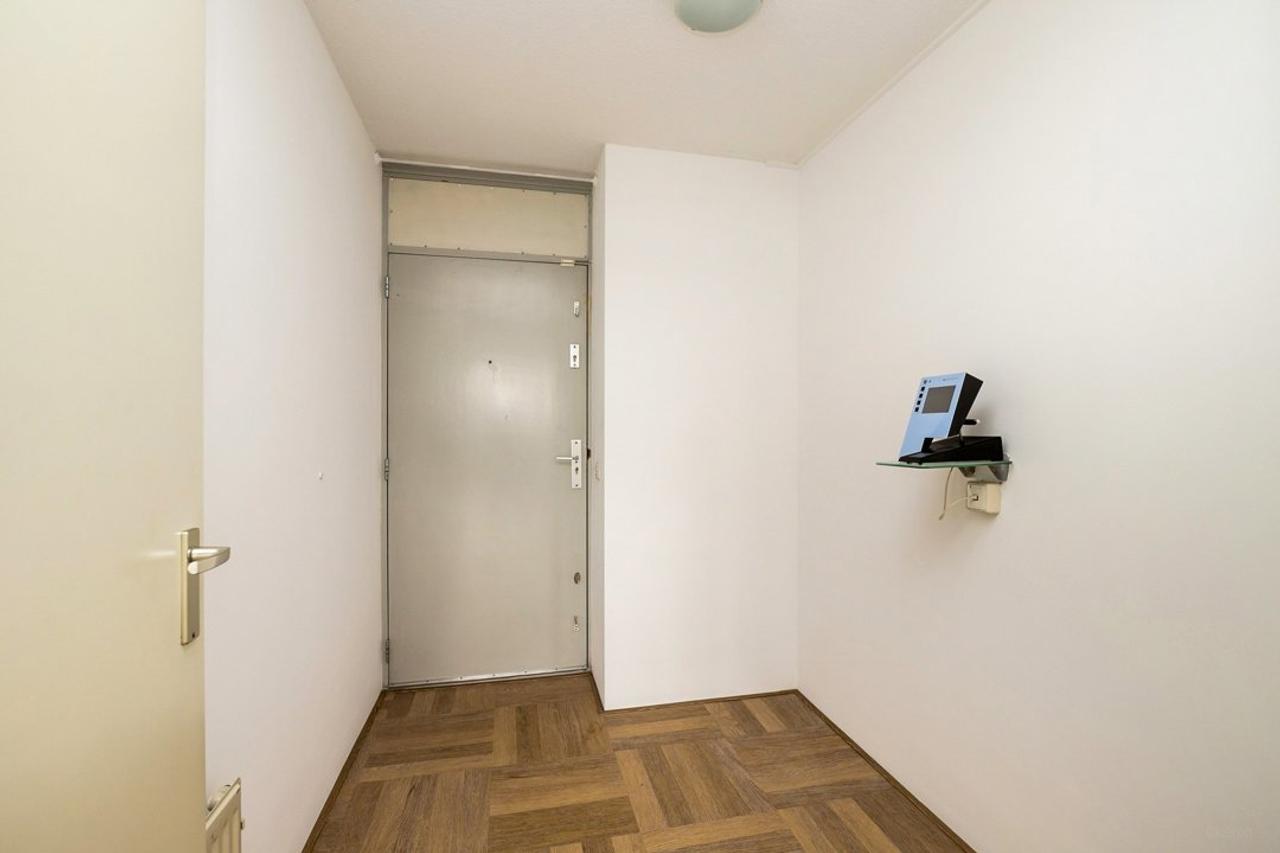 89 m² appartement met balkon in Slotervaart - Afbeelding 2