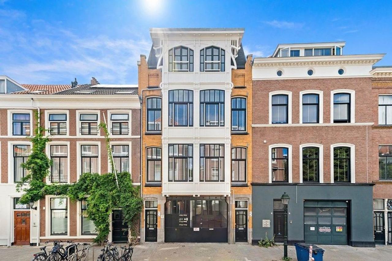 A+ 110 m² Upper-Floor Flat in The Hague - Image 1