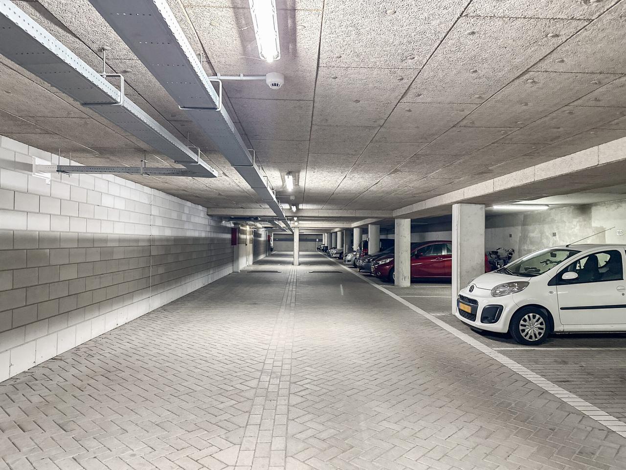 92 m² appartement met balkon en parkeerplek - Afbeelding 31