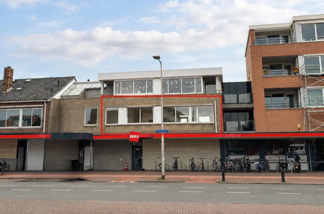 98 m² appartement met 2 balkons in Santpoort - Afbeelding 1