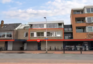 98 m² apartment with two balconies