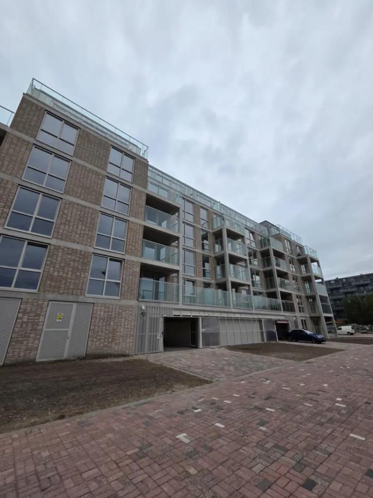 65 m² apartment with two bedrooms - Image 2
