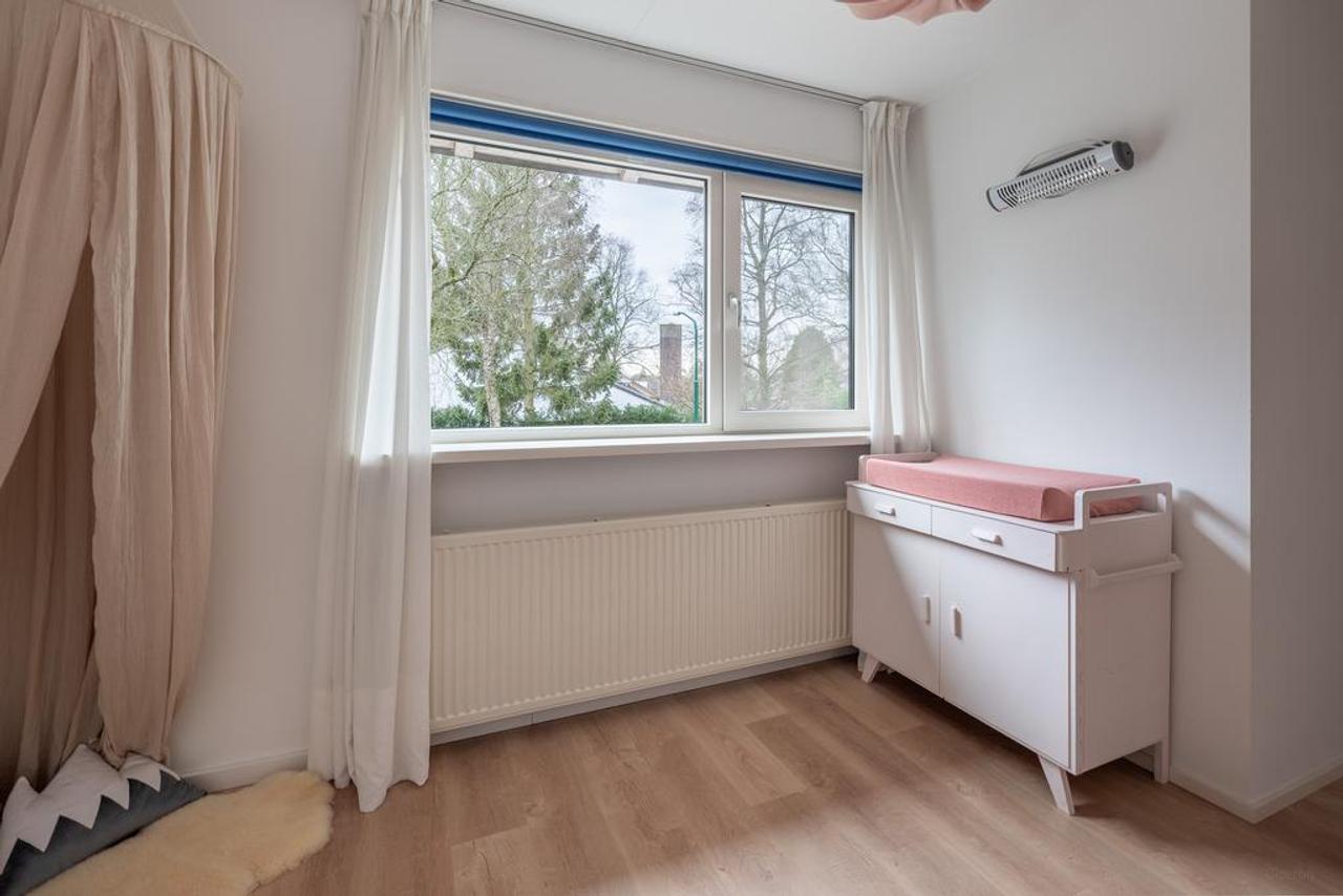 4-Bedroom Mid-Terrace House with Garden in Baarn - Image 17