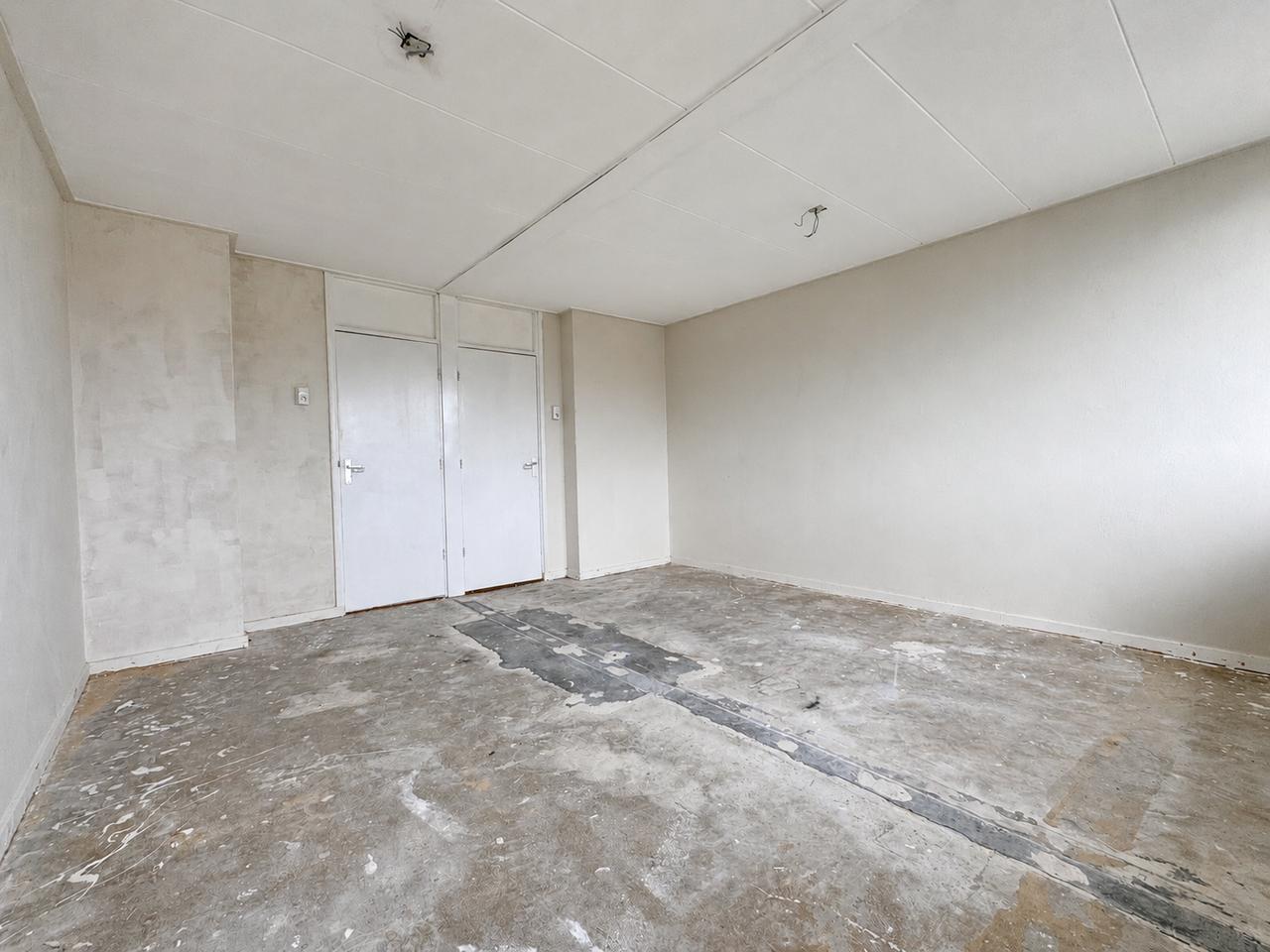 73 m² student apartment with 3 bedrooms - Image 9
