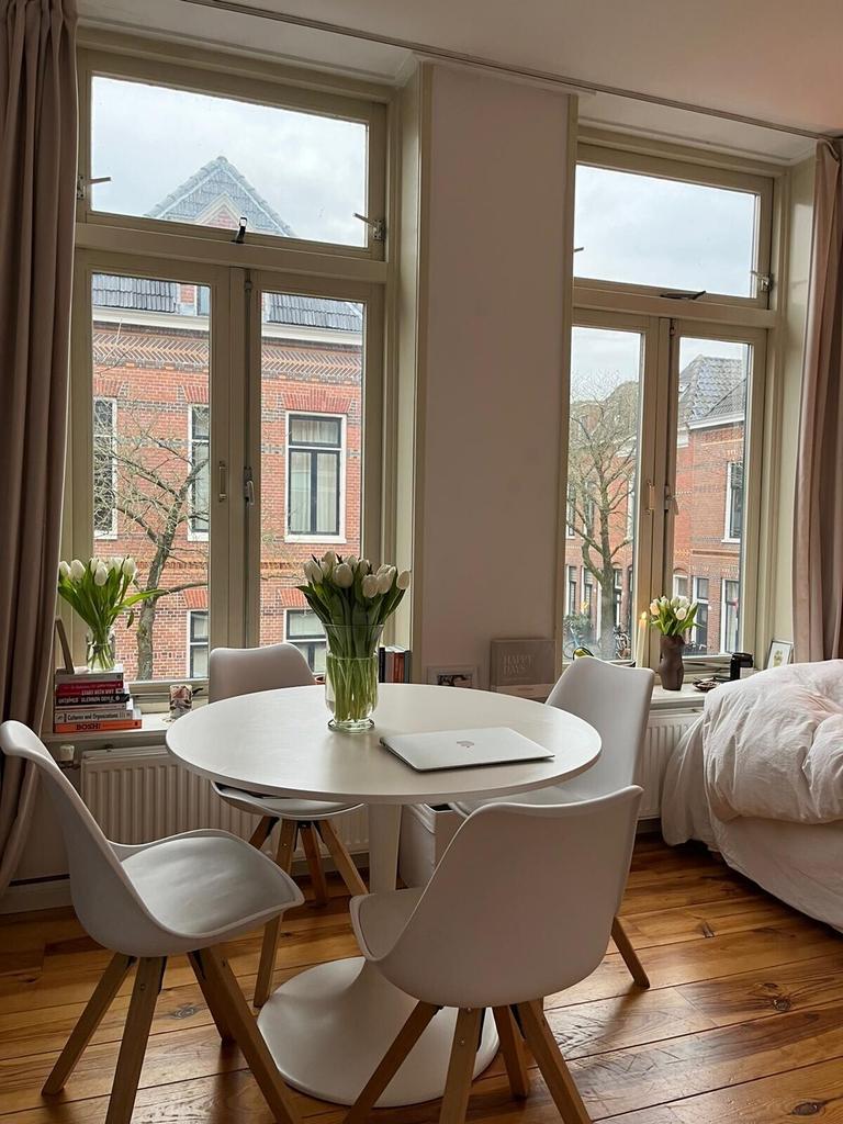 Studio with private kitchen in Oosterpoort - Image 2