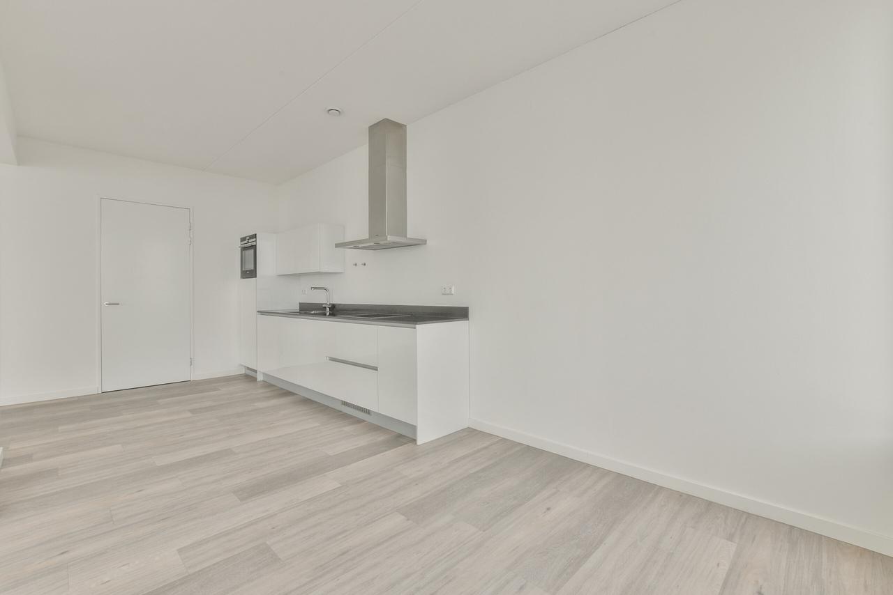 127 m² apartment with 3 bedrooms - Image 2