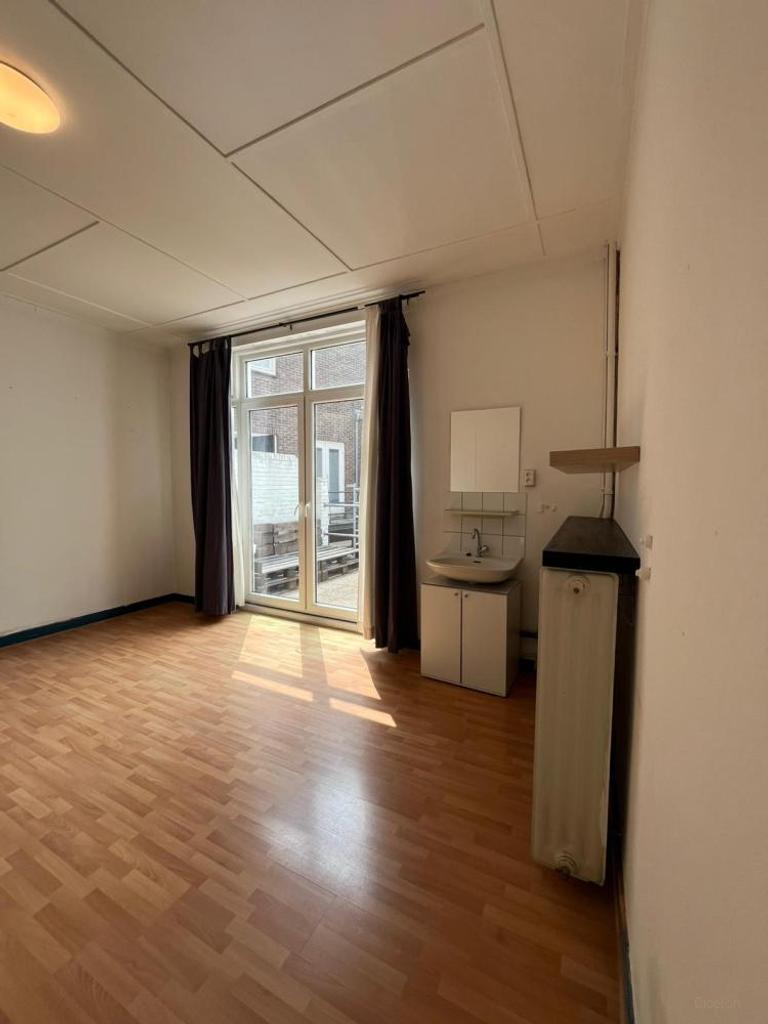20 m² Room with Private Balcony in Heerlen - Image 3