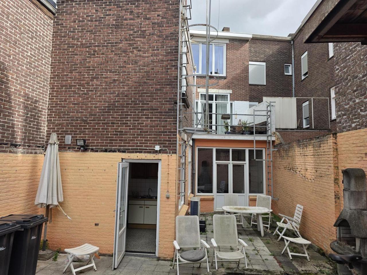 Room available now (15 m²) in central Heerlen - Image 7