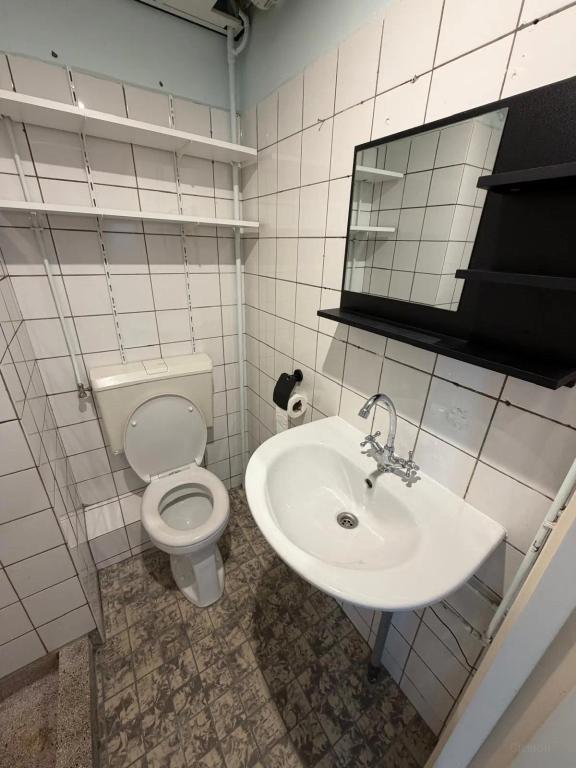 Studio with balcony and energy label A in Spijkenisse - Image 10