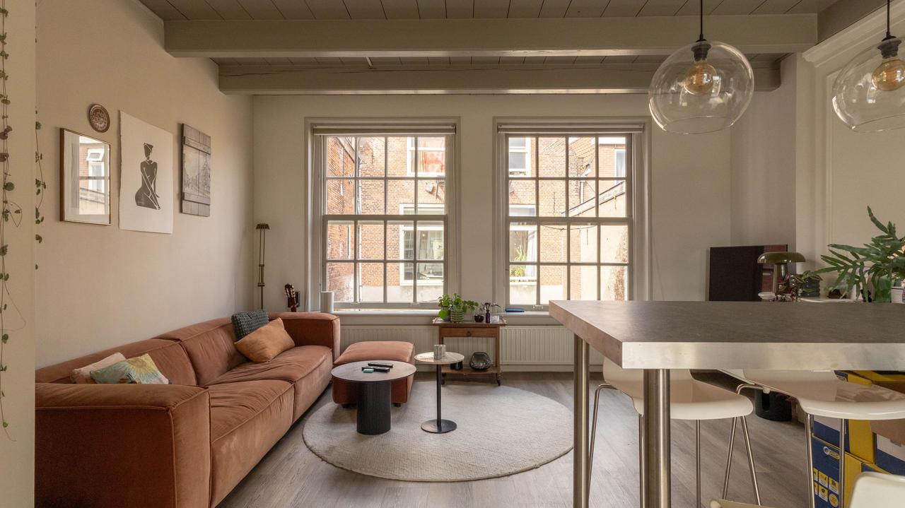 55 m² apartment with roof terrace in Leiden - Image 2