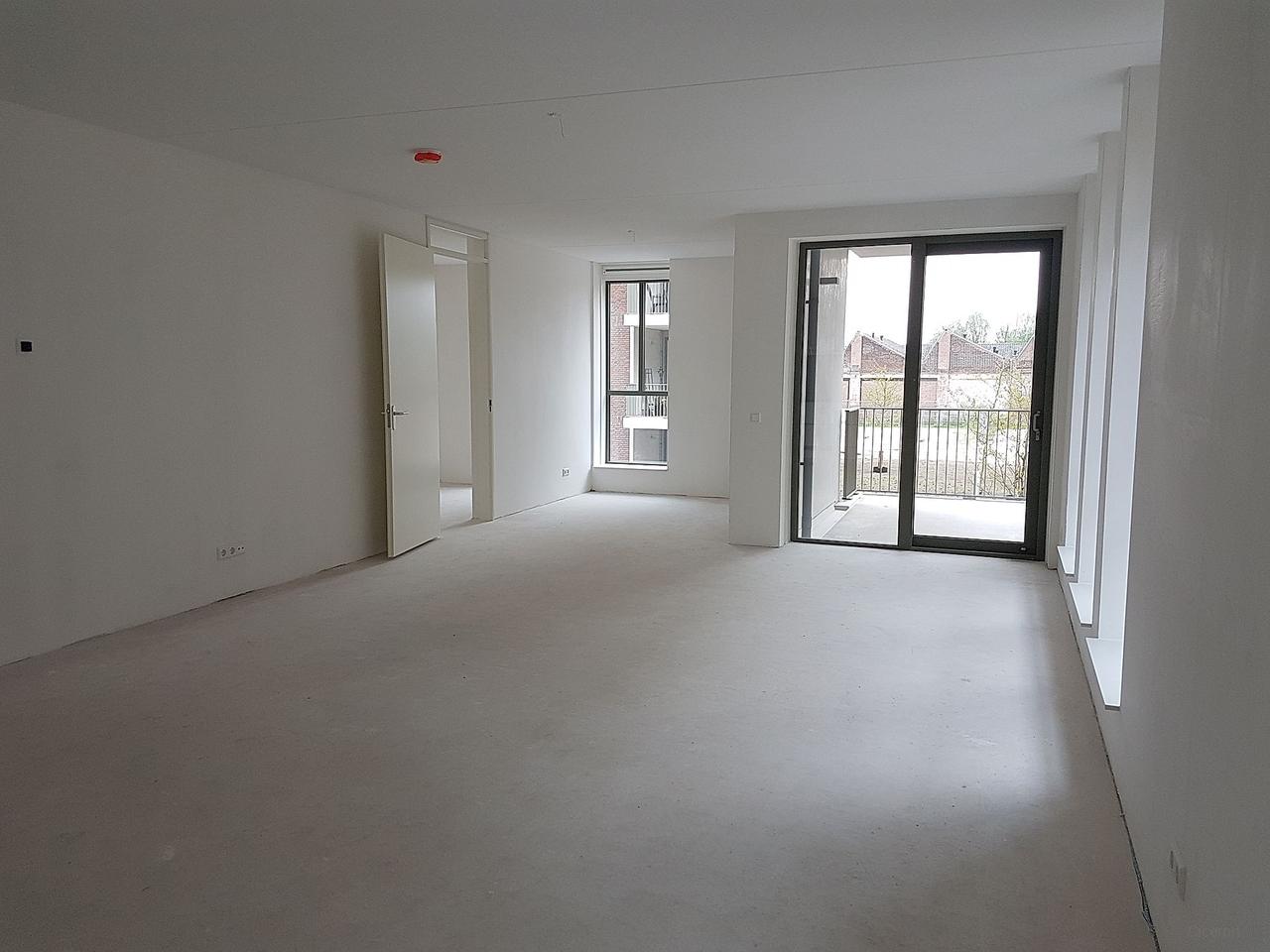97 m² apartment with balcony in KVL - Image 2