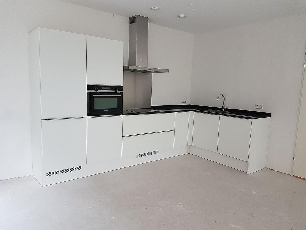 97 m² apartment with balcony in KVL - Image 3