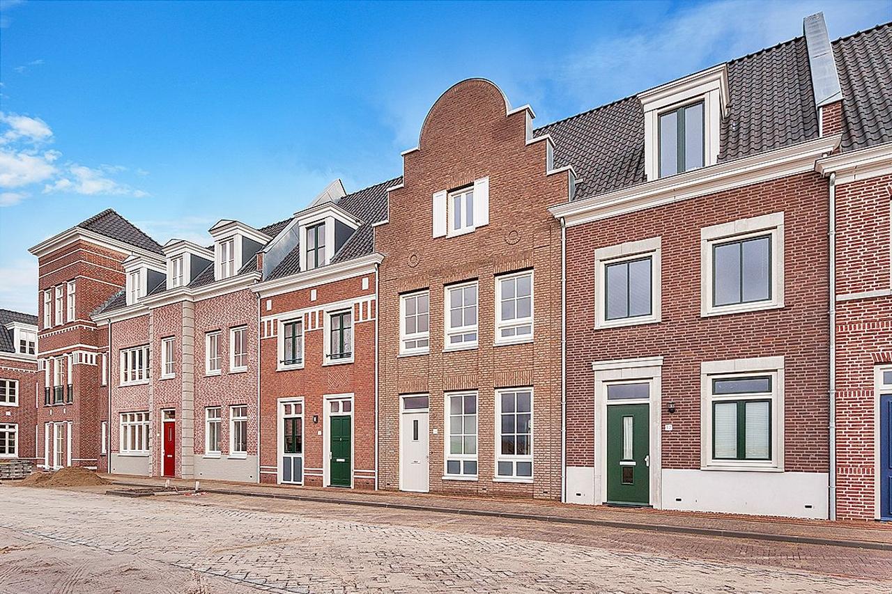Family home with garden in Brandevoort - Image 1