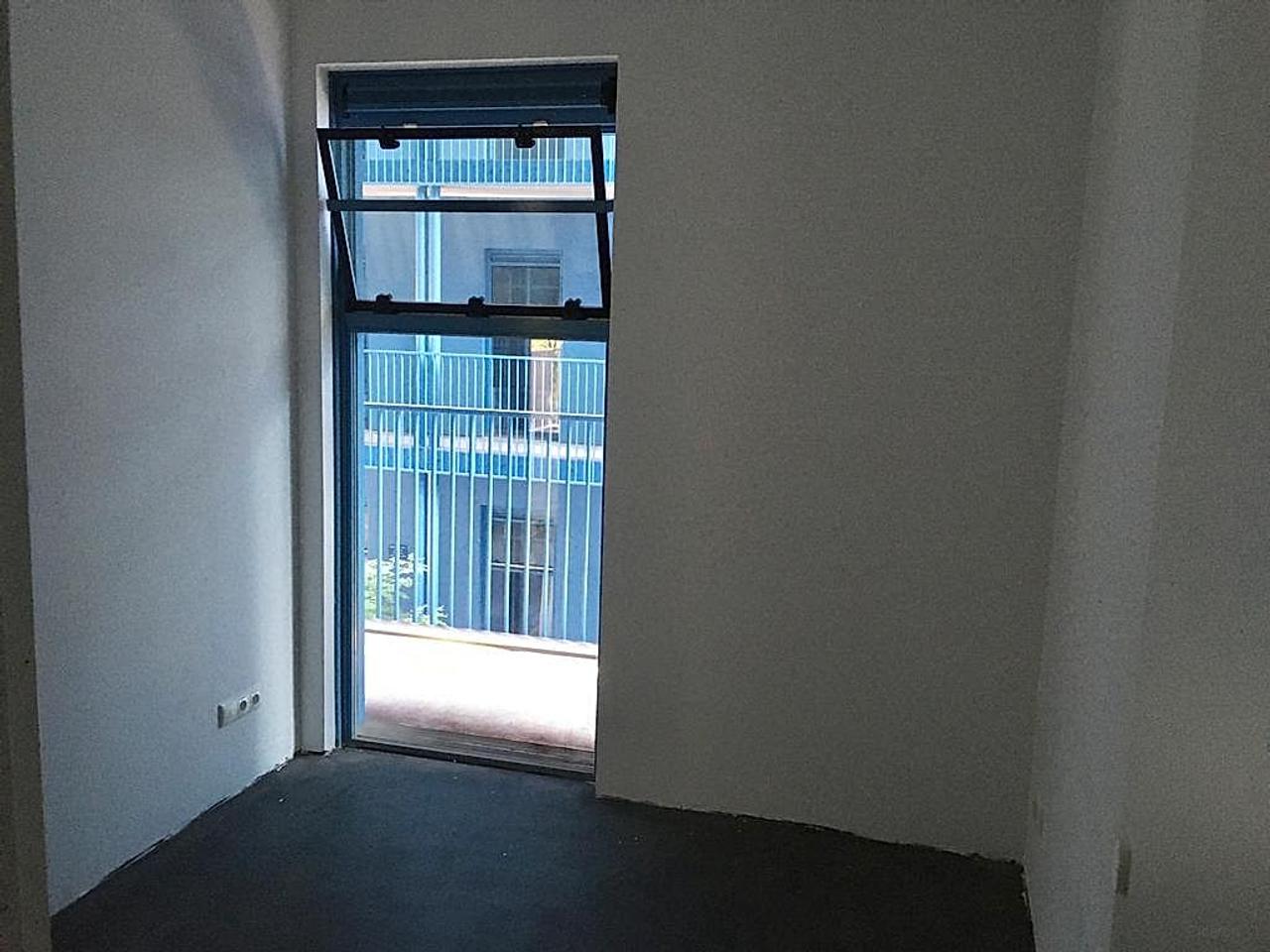Bright 2-bedroom apartment with balcony in Strijp-S - Image 5
