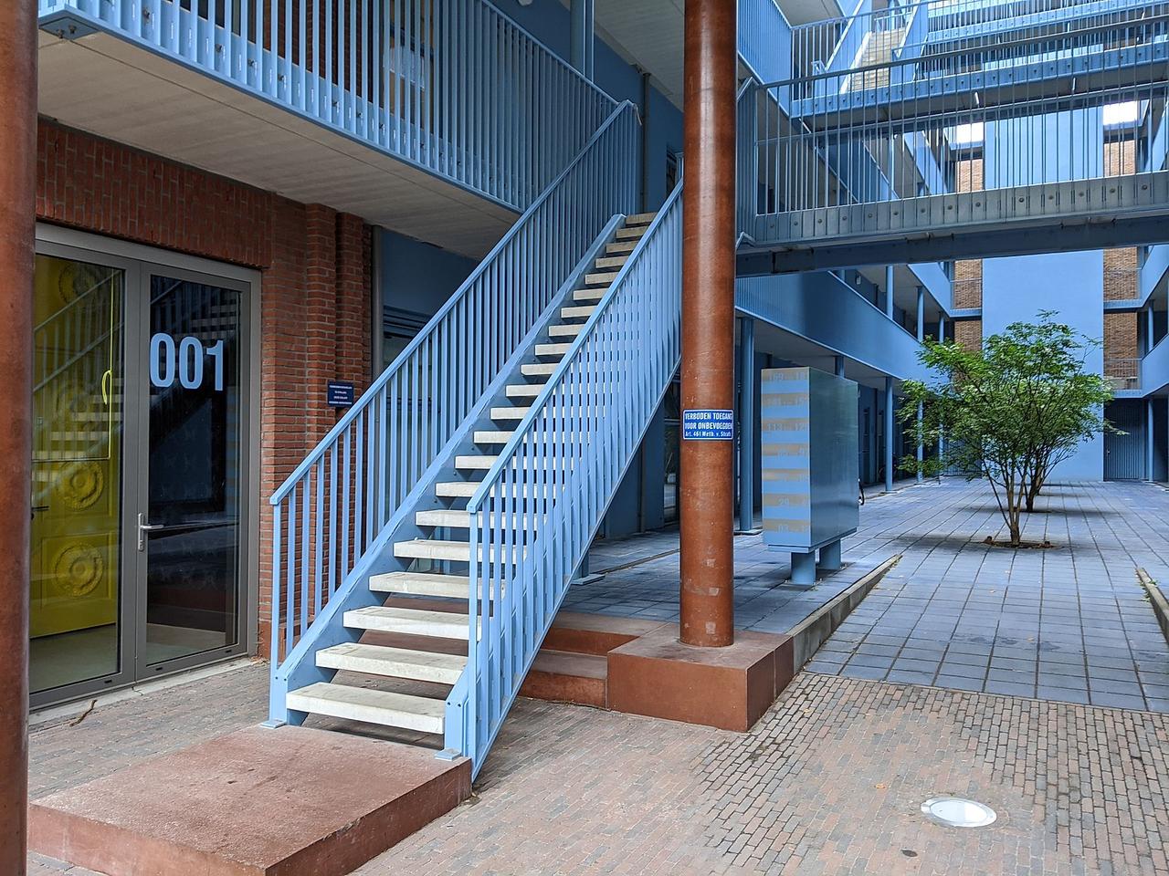 Bright 2-bedroom apartment with balcony in Strijp-S - Image 8