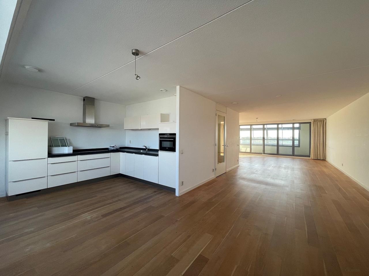 120 m² Apartment with Balcony in Bottendaal - Image 10