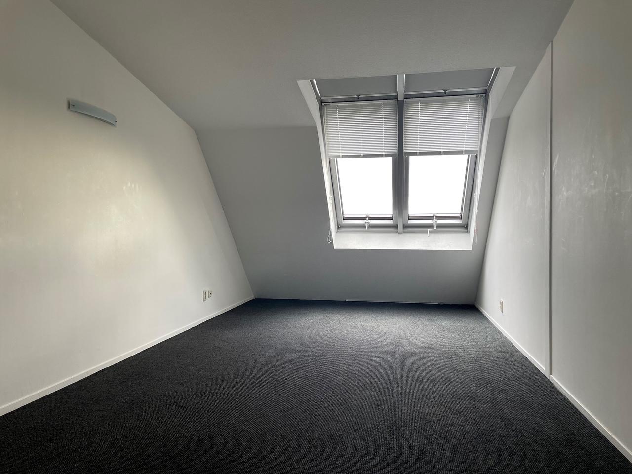 120 m² Apartment with Balcony in Bottendaal - Image 23
