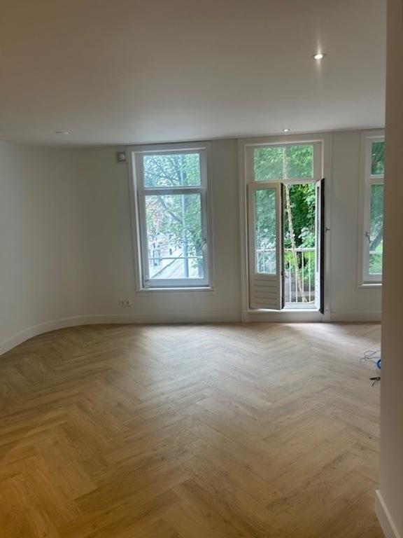 Apartment in the Jordaan - Image 2
