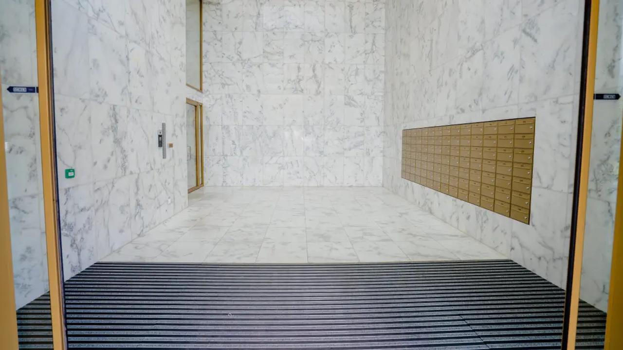 89 m² apartment with balcony in Nieuwe Werk - Image 3