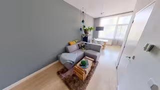 Bright 1-Bedroom Apartment with Balcony