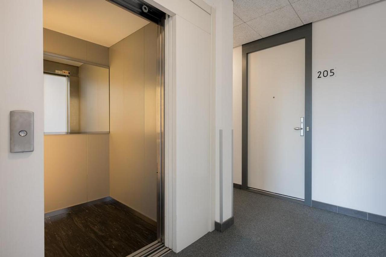 3-Room Apartment with Balcony in De Laak - Image 7