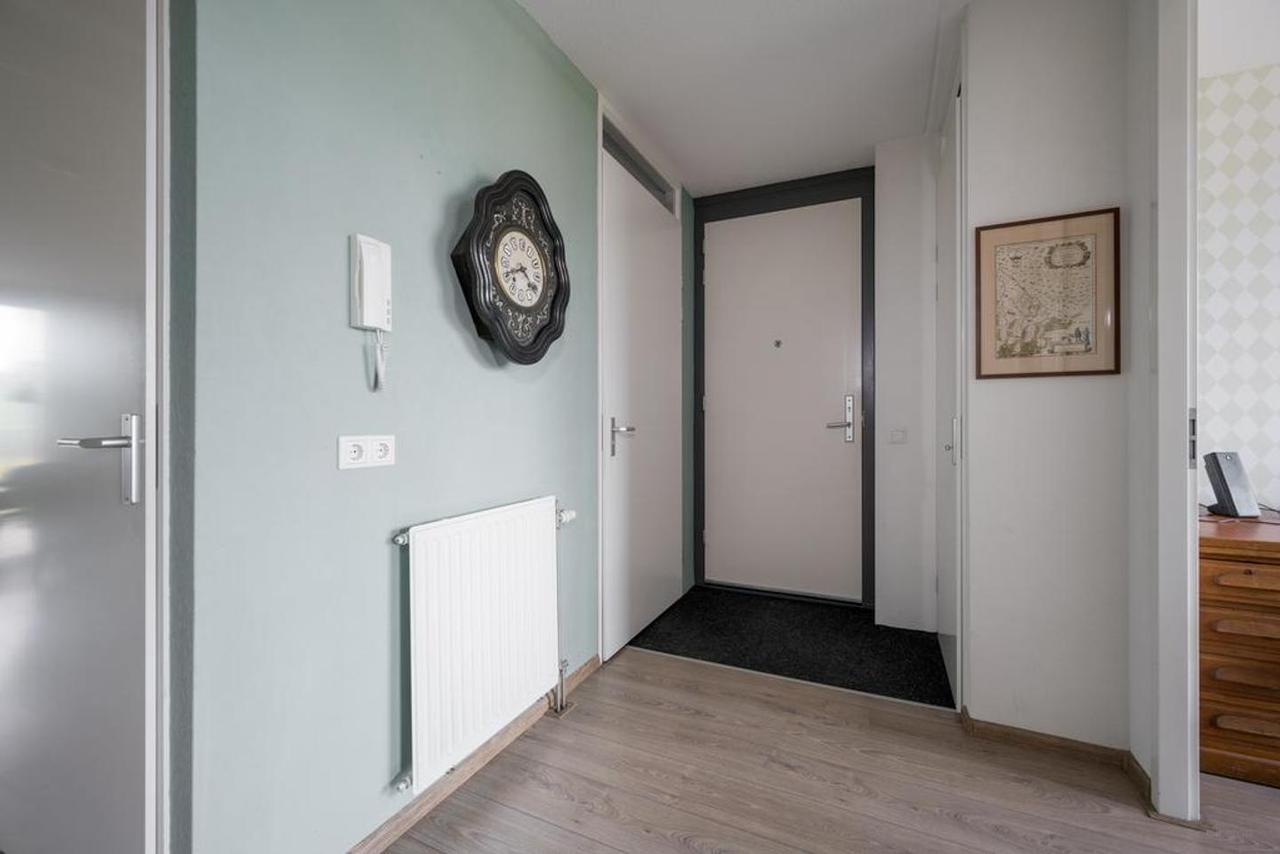 3-Room Apartment with Balcony in De Laak - Image 8