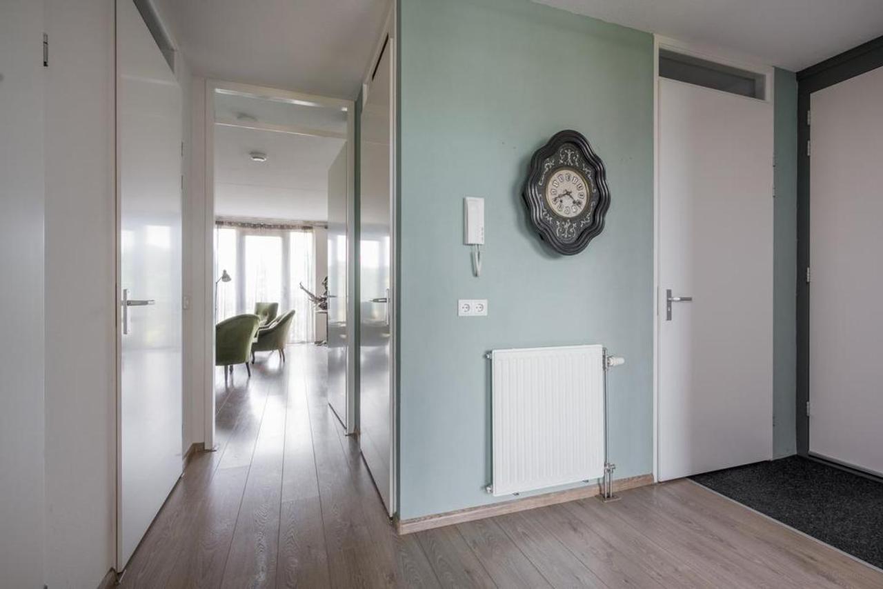 3-Room Apartment with Balcony in De Laak - Image 9