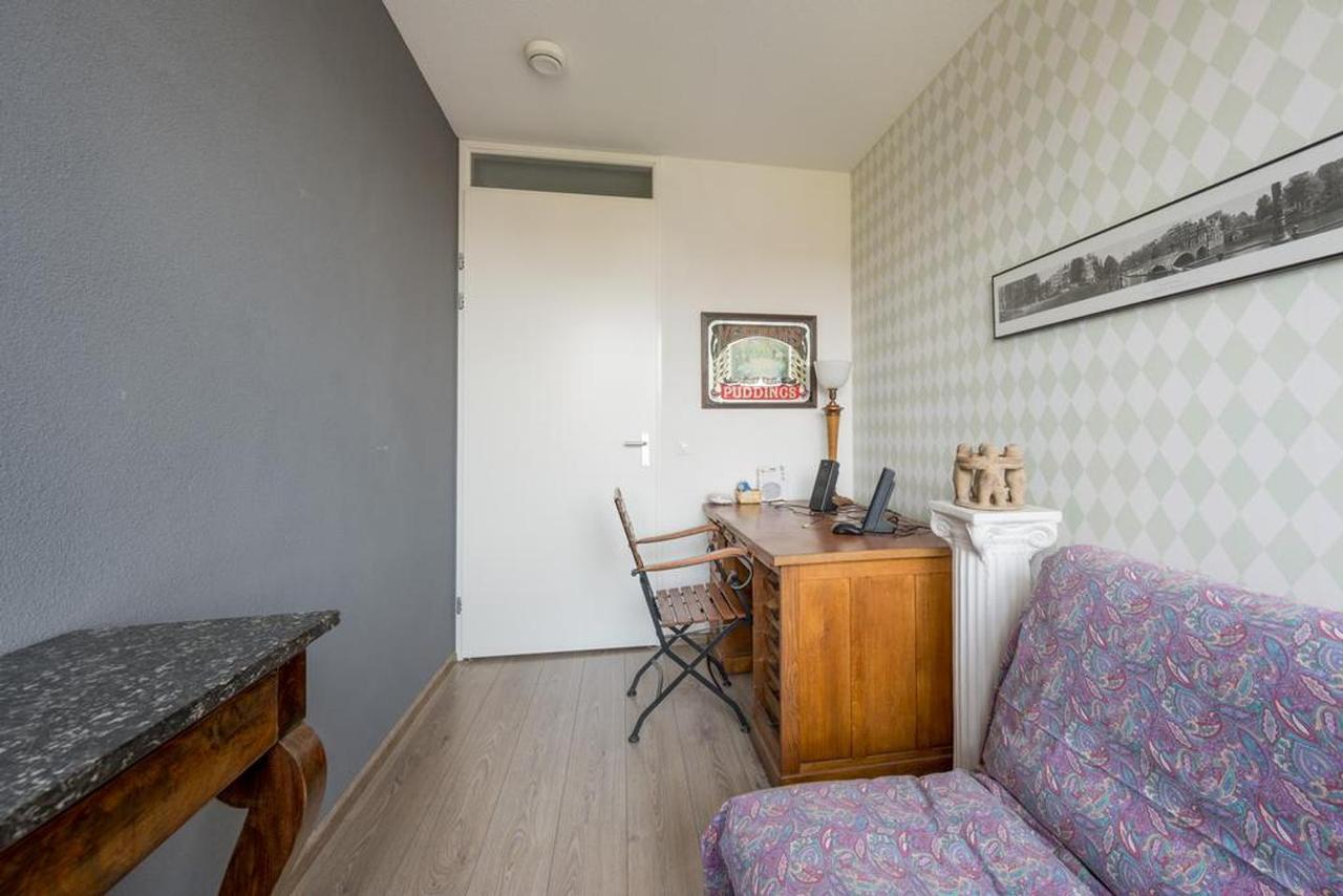 3-Room Apartment with Balcony in De Laak - Image 18