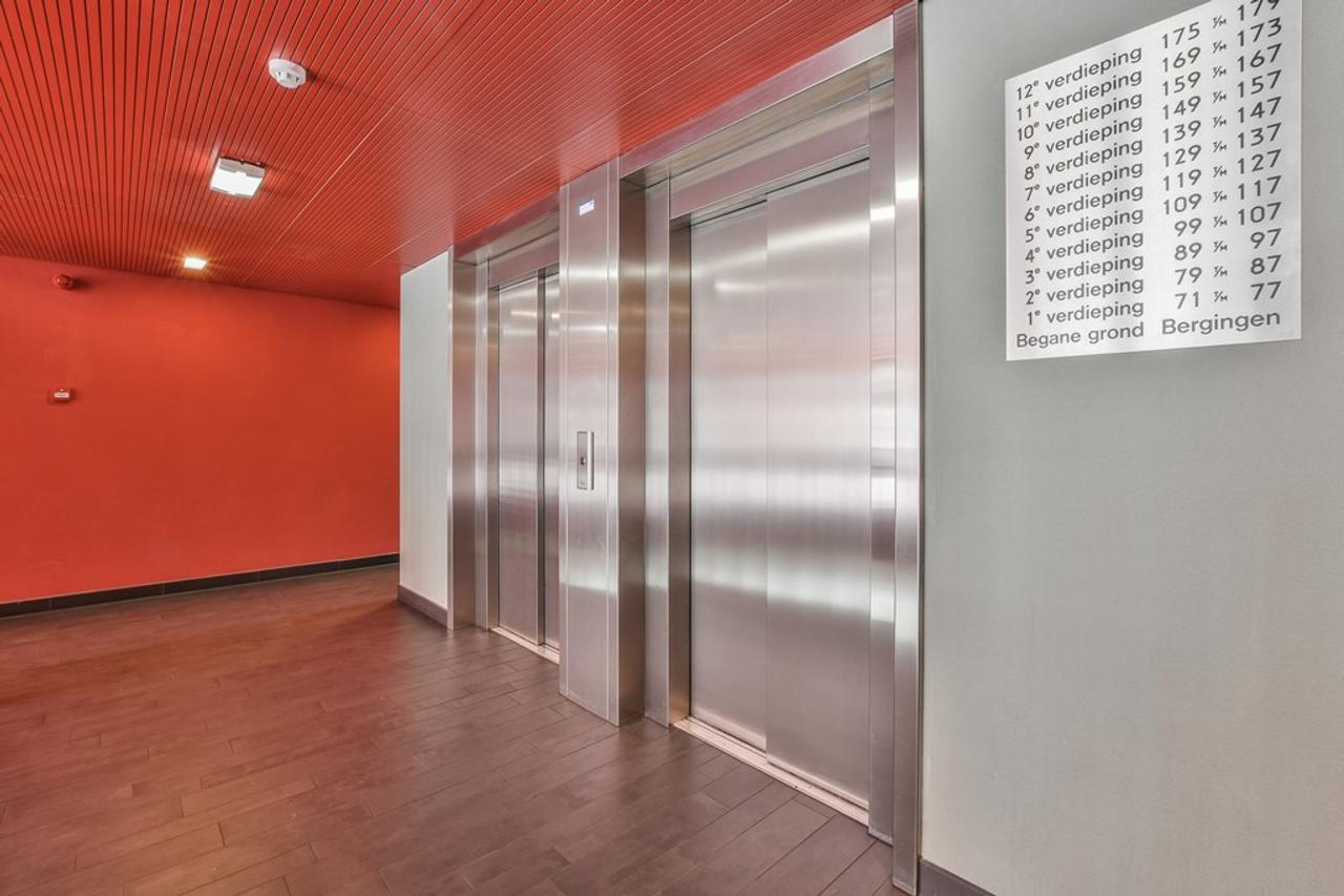 83 m² 2-bedroom apartment in Bijlmer Centrum - Image 23