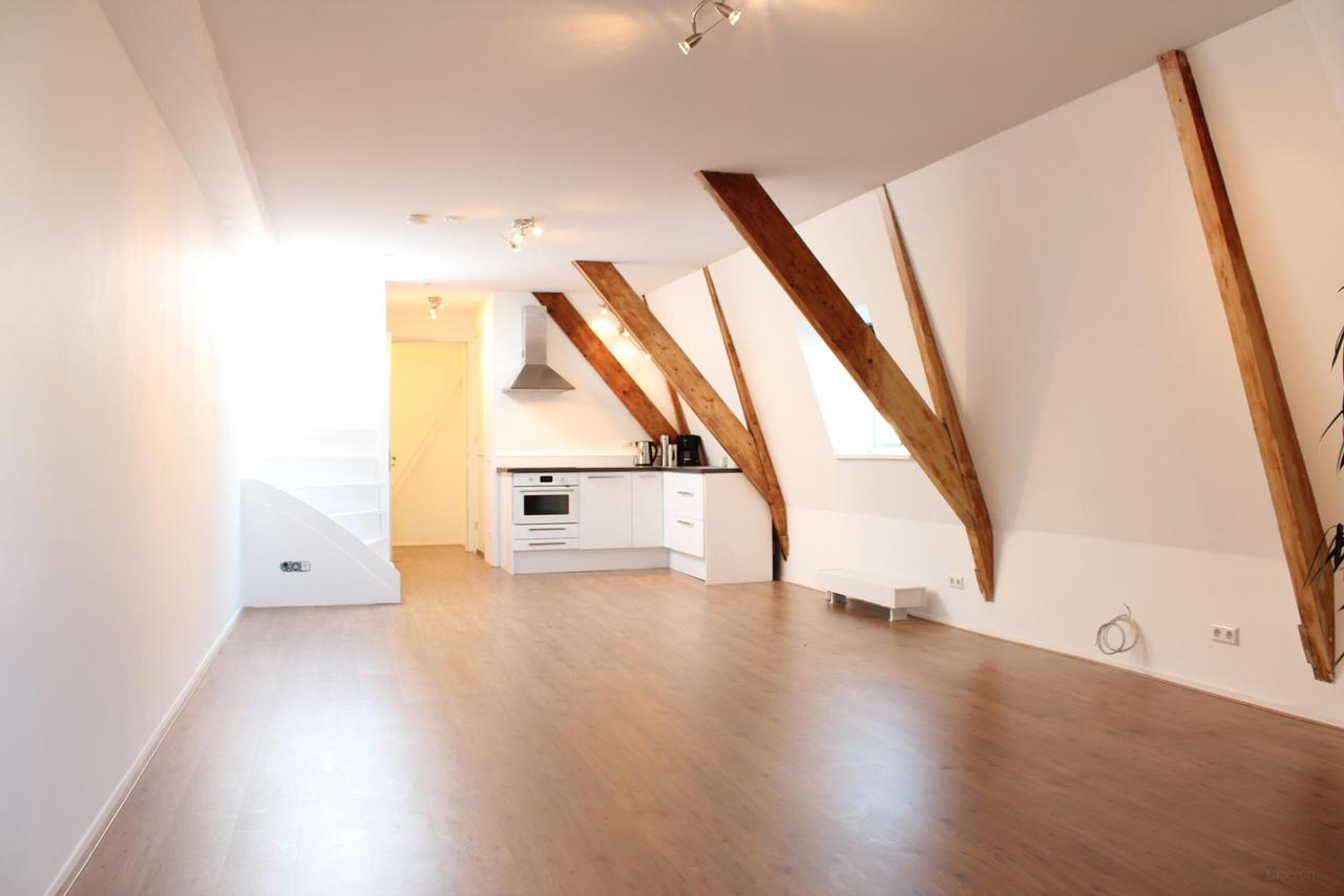 Studio in Haarlem with private roof terrace - Image 2