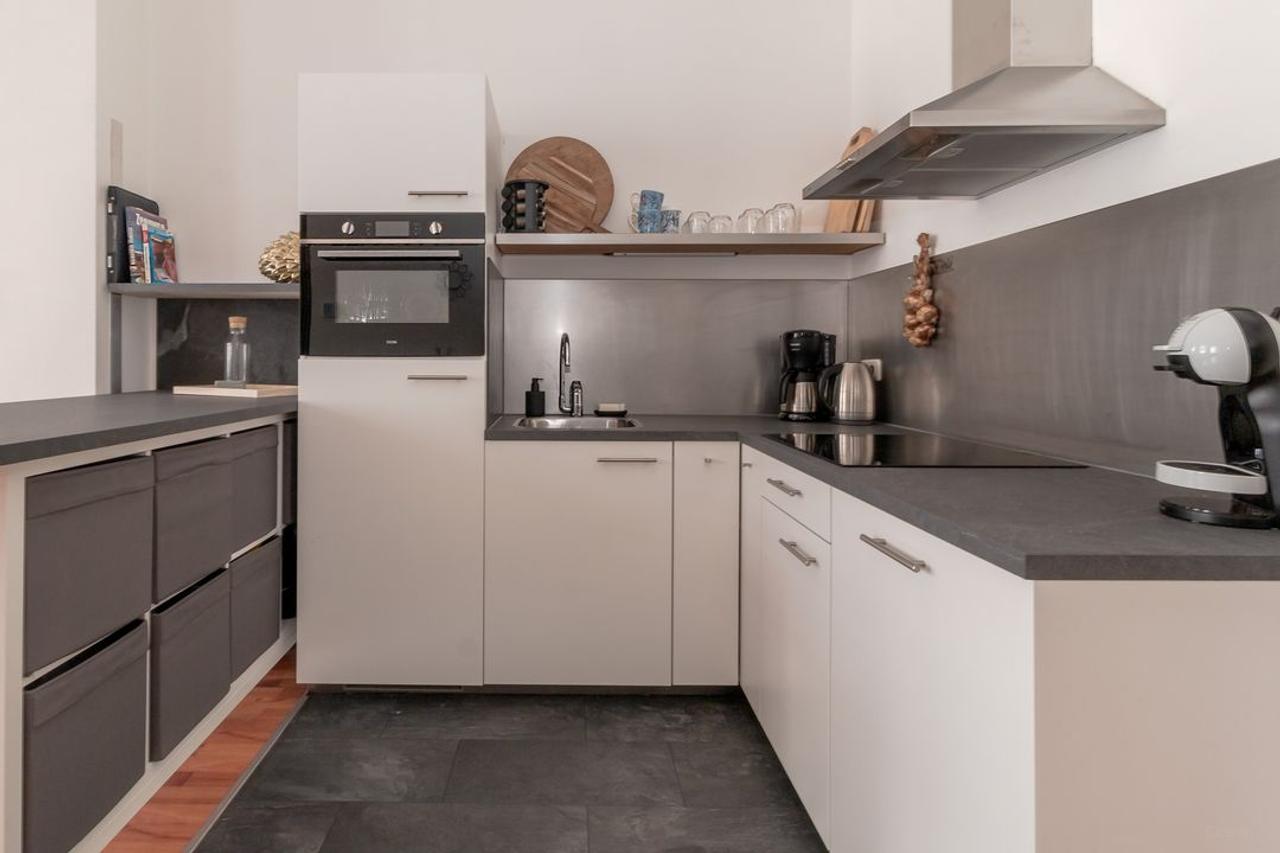 Furnished apartment with air conditioning - Image 2